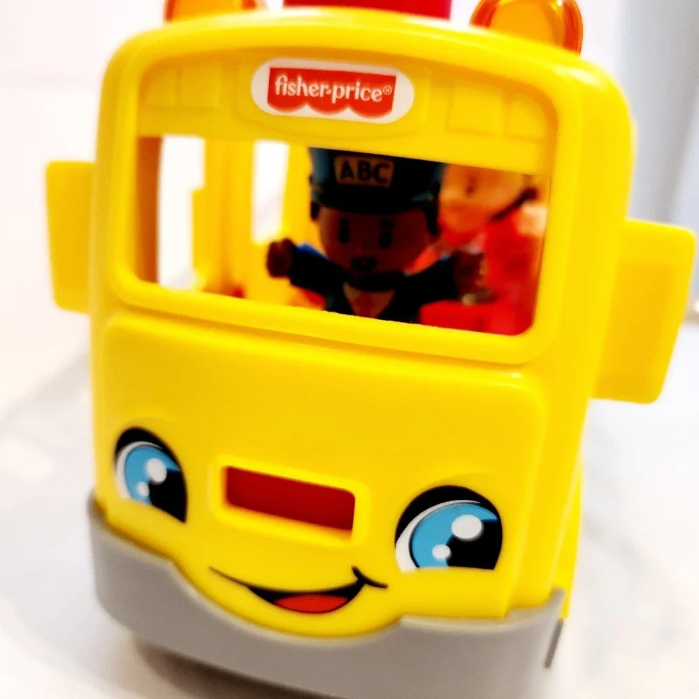 Fisher Price Little People School Bus with 4 Figures Lights Sounds Yellow Toy